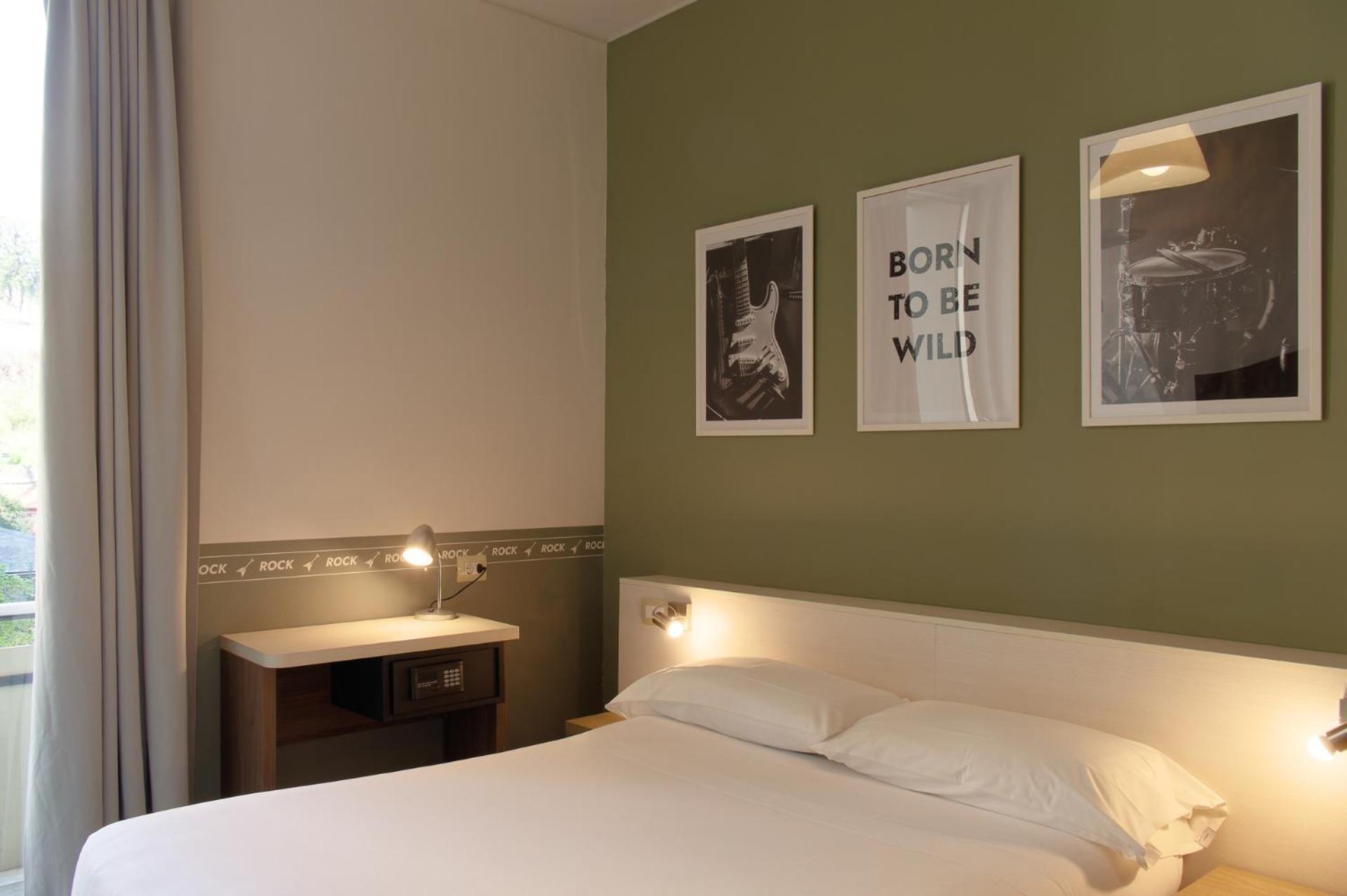 Hotel Nologo